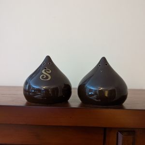 Vintage Hershey Park Hershey kiss salt and pepper shakers